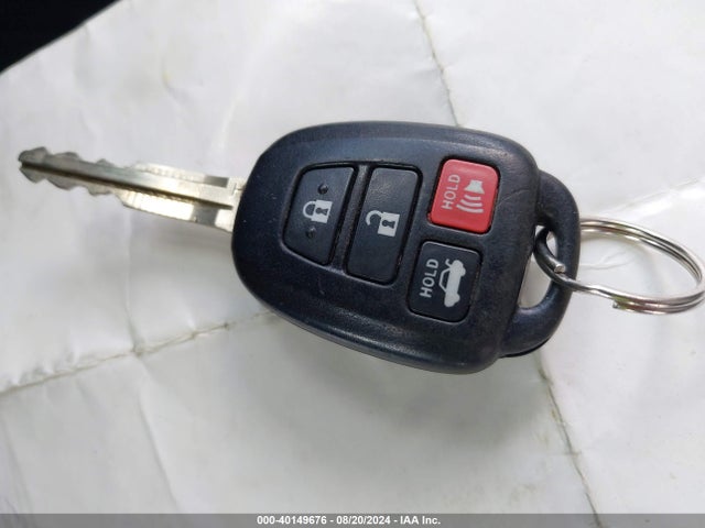 Toyota COROLLA LE 2017 5YFBURHE9HP702076 Image 11