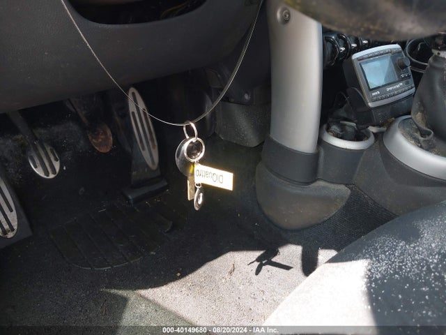 2004 MINI COOPER S WMWRE334X4TD75388 Photo 10