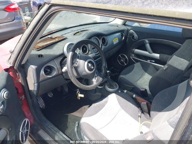 2004 MINI COOPER S WMWRE334X4TD75388 Photo 4