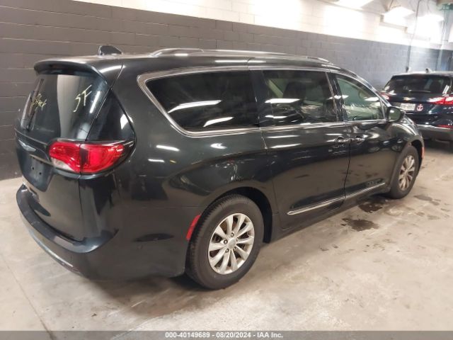 2019 CHRYSLER PACIFICA 2C4RC1BG1KR604454 Photo 3