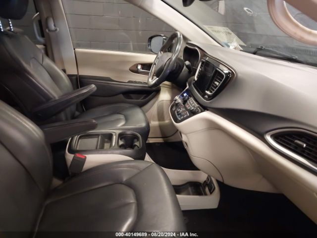 2019 CHRYSLER PACIFICA 2C4RC1BG1KR604454 Photo 4