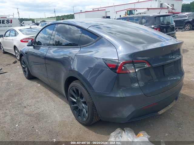 2022 TESLA MODEL Y 7SAYGDEE6NF481409 Photo 2