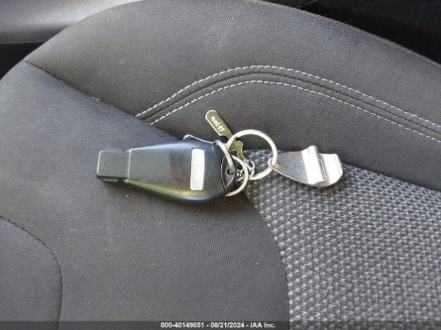 1C4PJLCB3KD240794 Jeep Cherokee Latitude Fwd