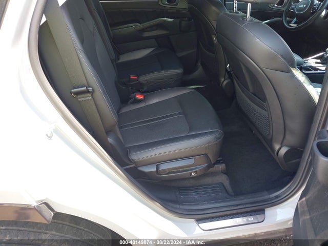 5XYRKDLF6NG141522 KIA SORENTO SX