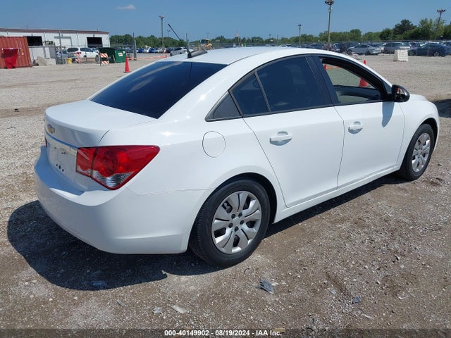 Chevrolet Cruze Ls Manual 2015 1G1PB5SH7F7264401 Image 4