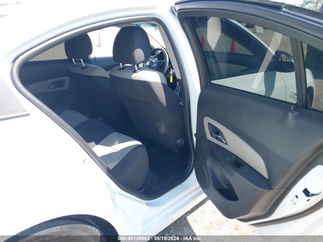 Chevrolet Cruze Ls Manual 2015 1G1PB5SH7F7264401 Image 8