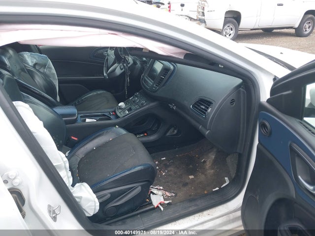 Chrysler 200 S 2015 1C3CCCBB2FN626573 Image 5