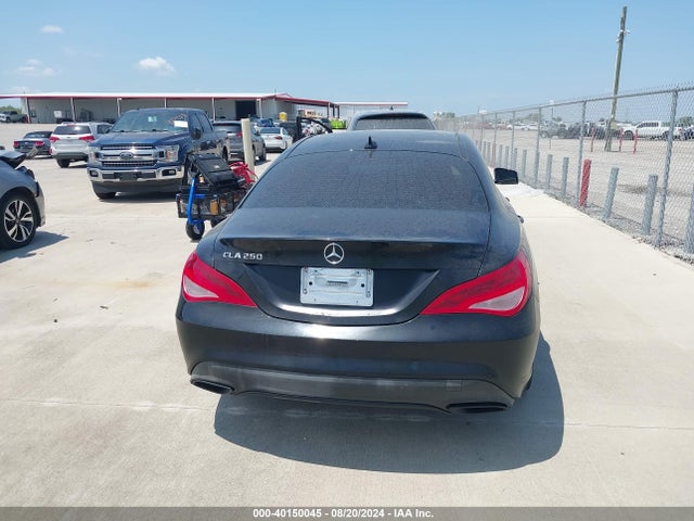 Mercedes-Benz CLA 250 2018 WDDSJ4EB0JN599337 Image 16