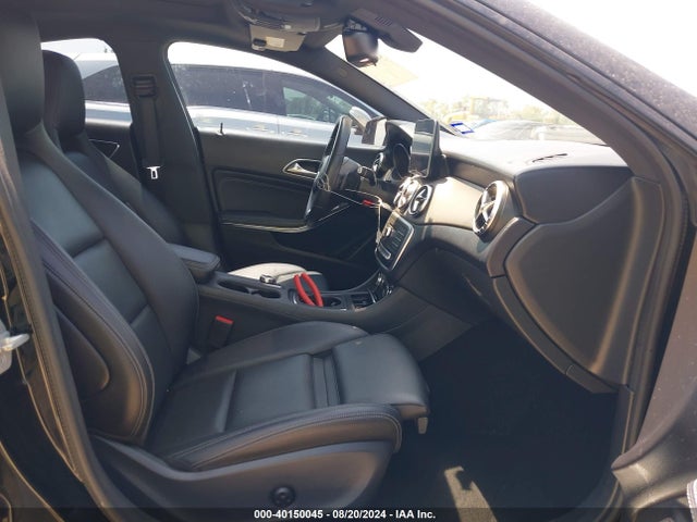 Mercedes-Benz CLA 250 2018 WDDSJ4EB0JN599337 Image 5