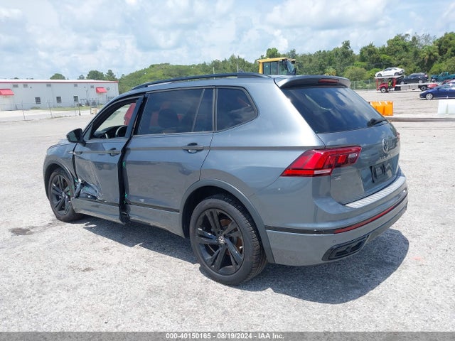 3VVCB7AXXPM073879 Volkswagen Tiguan 2.0t Se R-line Black