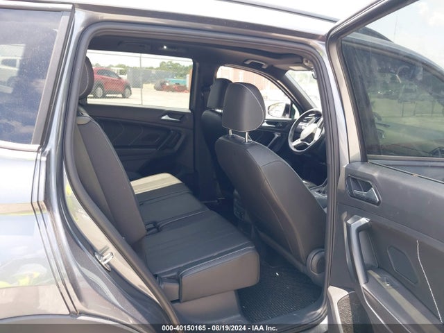 3VVCB7AXXPM073879 Volkswagen Tiguan 2.0t Se R-line Black