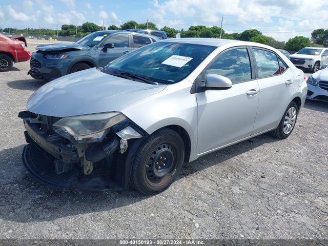 Toyota COROLLA LE 2014 5YFBURHE3EP088346 Image 2
