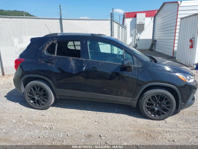 KL7CJPSM3NB535951 Chevrolet Trax Awd Lt