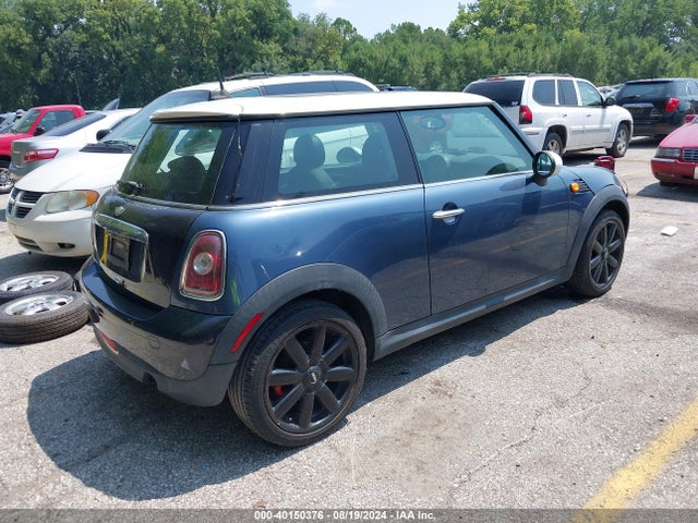 2009 MINI COOPER WMWMF33539TU74820 Photo 3