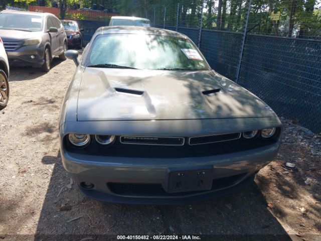 2C3CDZAG6JH112272 Dodge Challenger Sxt Plus