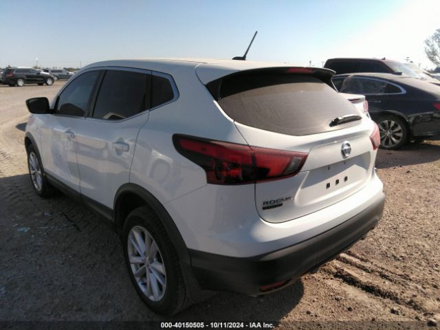 JN1BJ1CP9JW103469 Nissan Rogue Sport S