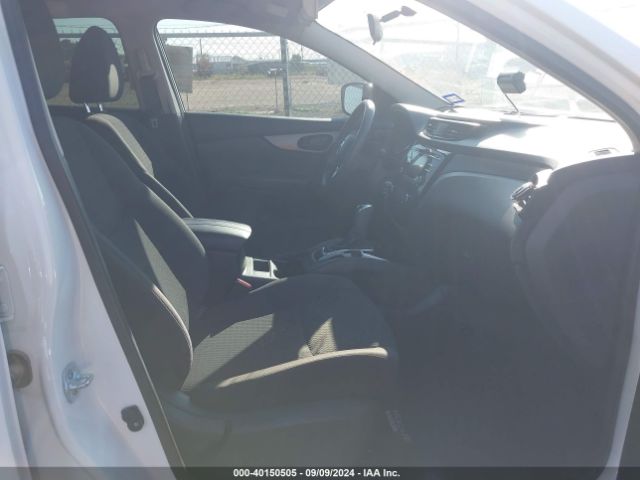 JN1BJ1CP9JW103469 Nissan Rogue Sport S