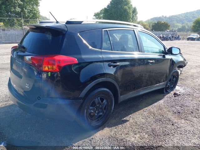 Toyota RAV4 LE 2015 2T3BFREV9FW400773 Image 4