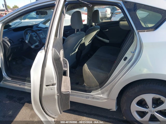 Toyota Prius Two 2014 JTDKN3DU0E1743199 Image 8