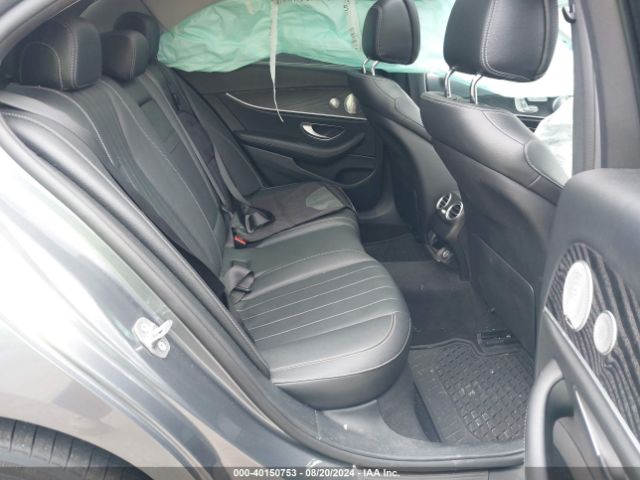 WDDZF4KB6HA187381 Mercedes-Benz E 300 4matic