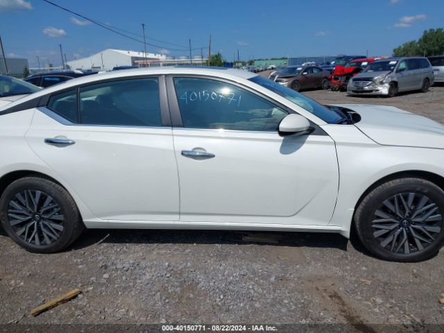 1N4BL4DW4RN422199 Nissan Altima Sv Intelligent Awd