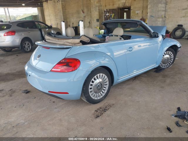 3VW517AT2FM816621 Volkswagen Beetle 1.8t