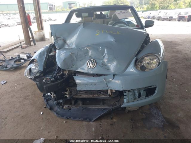 3VW517AT2FM816621 Volkswagen Beetle 1.8t