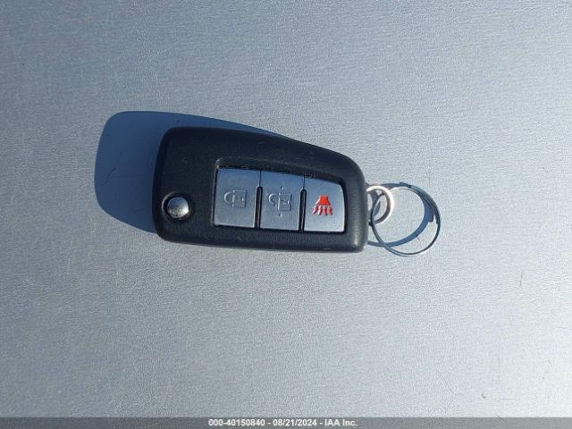 JN1BJ1CRXJW255360 Nissan Rogue Sport S