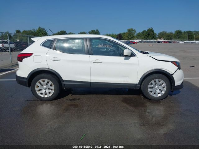JN1BJ1CRXJW255360 Nissan Rogue Sport S