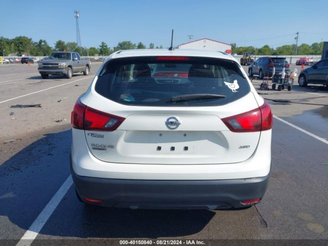 JN1BJ1CRXJW255360 Nissan Rogue Sport S