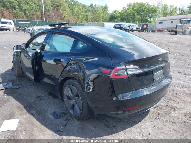 2022 TESLA MODEL 3 5YJ3E1EB6NF249880 Photo 2