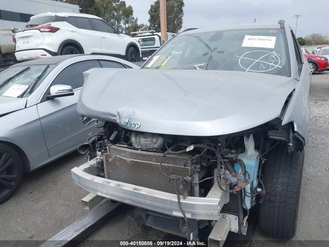 3C4NJCCB8LT128673 Jeep Compass Limited Fwd