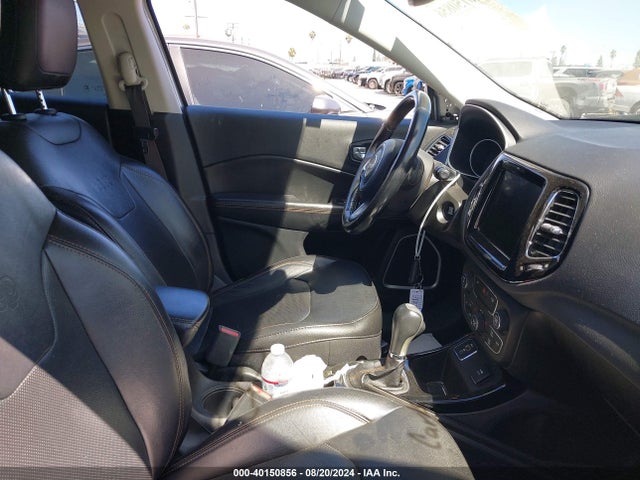 3C4NJCCB8LT128673 Jeep Compass Limited Fwd
