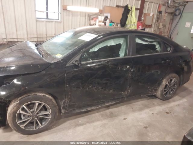 3KPF24AD3PE692754 KIA Forte Lxs