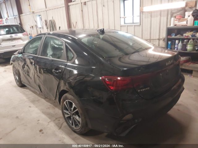 3KPF24AD3PE692754 KIA Forte Lxs