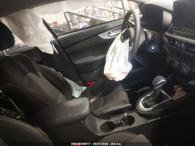 3KPF24AD3PE692754 KIA Forte Lxs