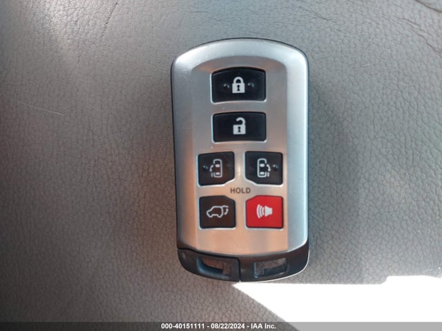 Toyota Sienna Xle 7 Passenger 2016 5TDDK3DC8GS133663 Image 11