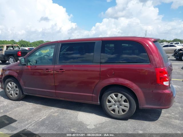 2C4RDGBG3JR163960 Dodge Grand Caravan Se