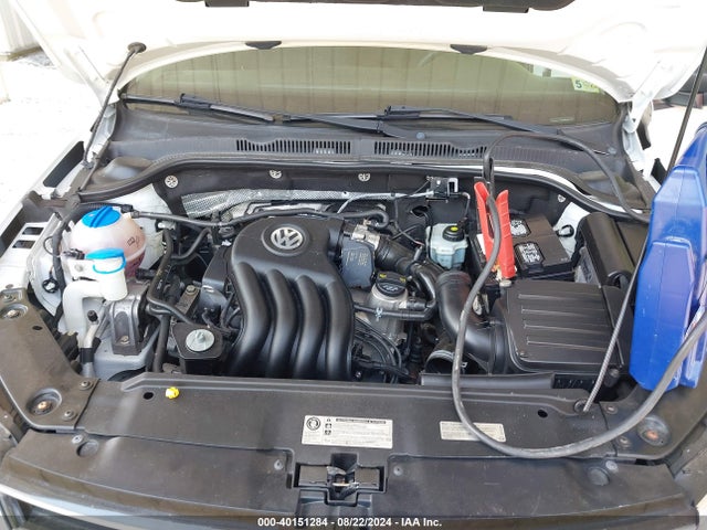 3VW1K7AJ4FM256076 Volkswagen Jetta 2.0l S