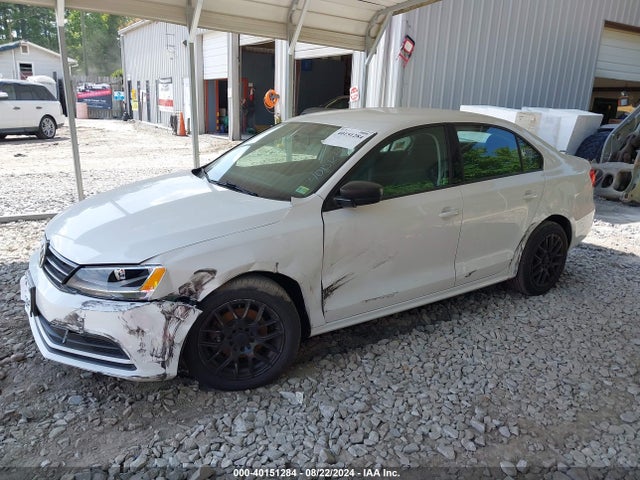 3VW1K7AJ4FM256076 Volkswagen Jetta 2.0l S