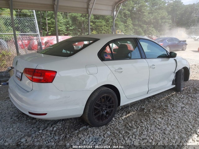 3VW1K7AJ4FM256076 Volkswagen Jetta 2.0l S