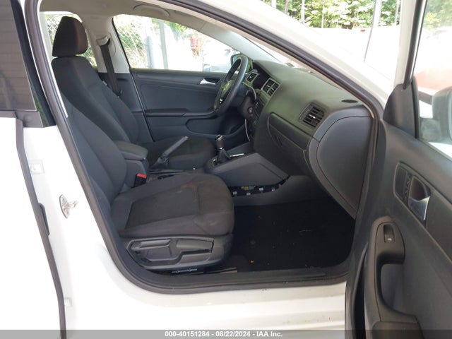 3VW1K7AJ4FM256076 Volkswagen Jetta 2.0l S