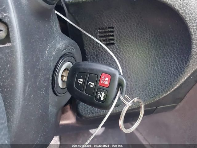5YFBURHE8JP749654 Toyota COROLLA LE