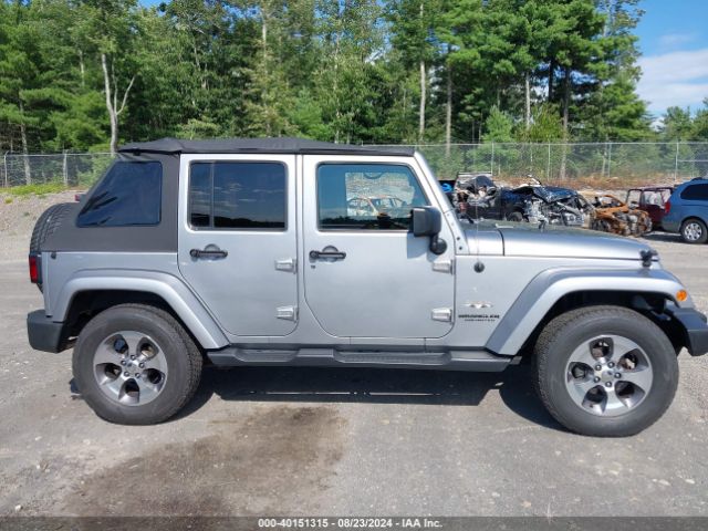 1C4BJWEG0HL668132 Jeep Wrangler Unlimited Sahara