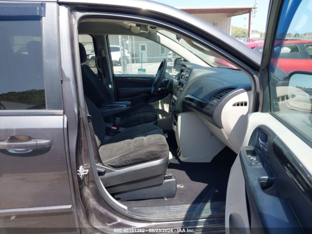 2C4RDGBG3FR608141 Dodge Grand Caravan Se