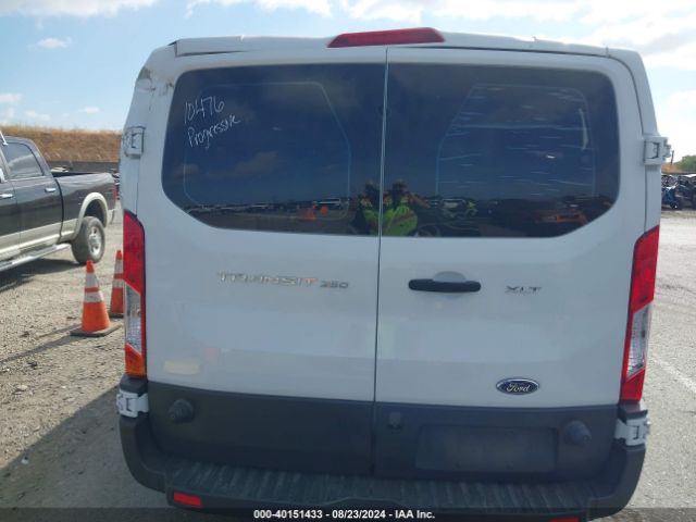1FBZX2ZM5HKA86897 Ford Transit-350 Xlt