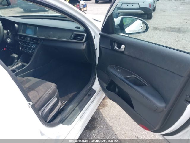 5XXGT4L30JG272955 KIA Optima Lx
