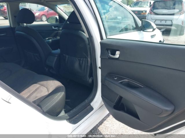 5XXGT4L30JG272955 KIA Optima Lx