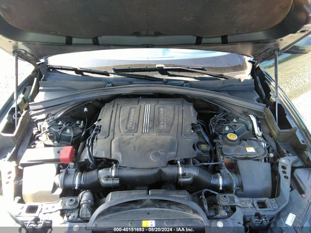 2017 JAGUAR F-PACE SADCM2BV2HA086055 Photo 9
