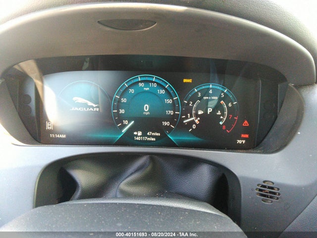 2017 JAGUAR F-PACE SADCM2BV2HA086055 Photo 6